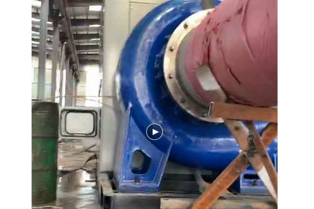 亚搏|中国有限公司流量5100立方大型柴油机混流泵机组测试中